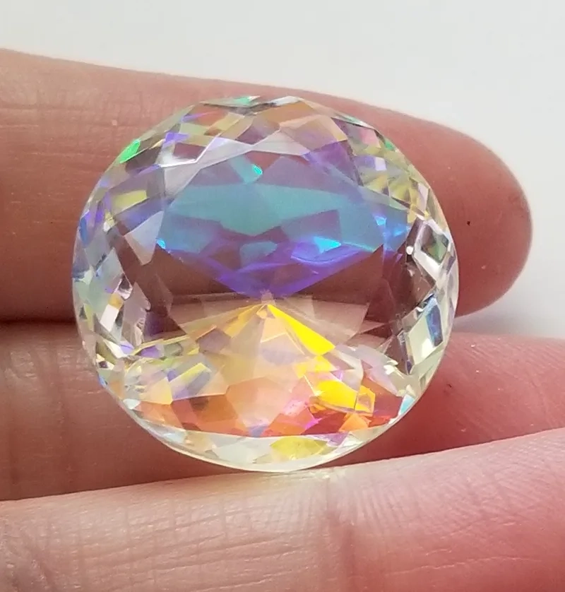 Khám phá đá cầu vồng núi lửa hùng vĩ