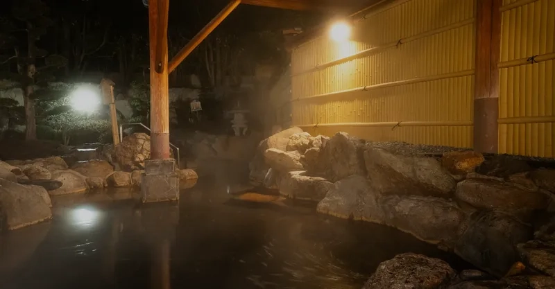 Thư giãn tại suối nước nóng onsen tuyệt vời