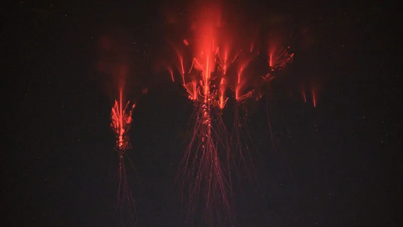Khoa học về Red Sprites nghiên cứu khí quyển